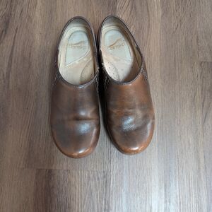 Dansko Women's en's Brown Leather Shoes